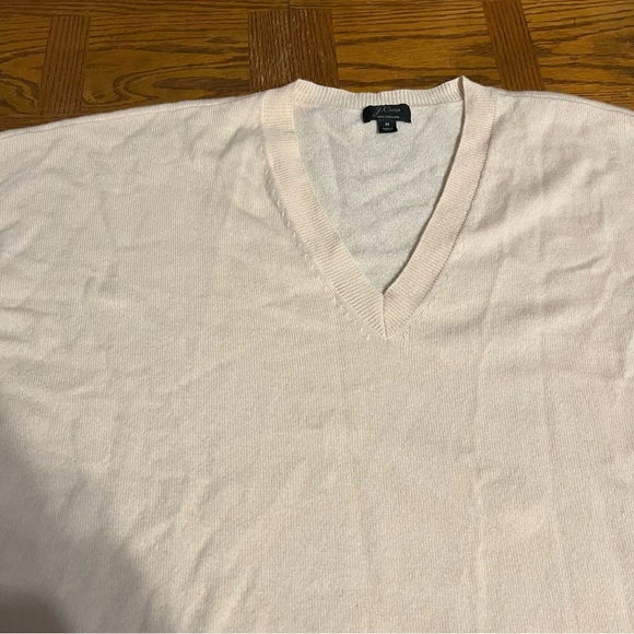 J. Crew V-Neck Boyfriend Sweater Cashmere in Light Pink Sz M Relaxed Fit - Picture 5 of 12